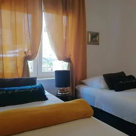 With Parking Space - 27909 Apartman Split